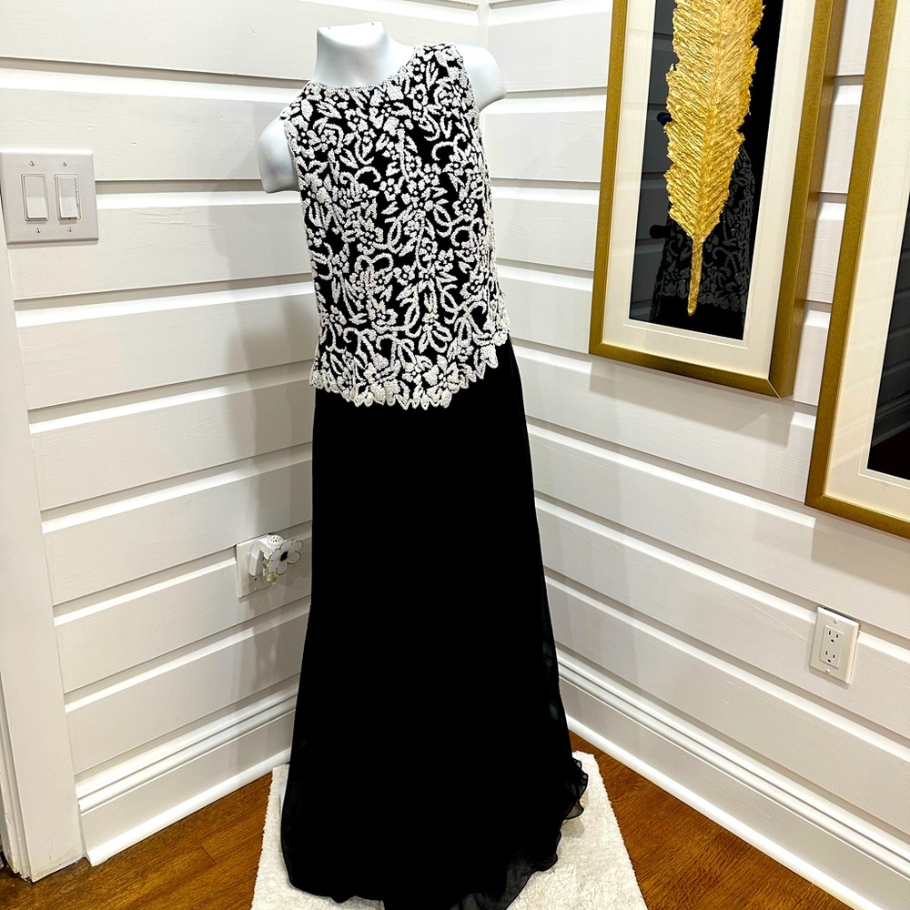beaded bolero for wedding dress J Kara | Dresses | J Kara Black And White the beaded bodice with Lissette Lavetir A-Line/Princess Sleeveless Square SIZE:3XL - 46